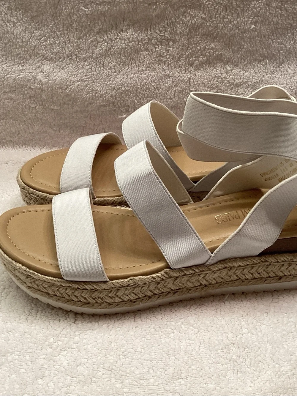 Dream Pairs stylish white
